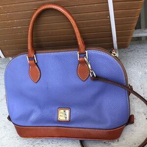 Dooney & Burke pebble grain bitsy bag